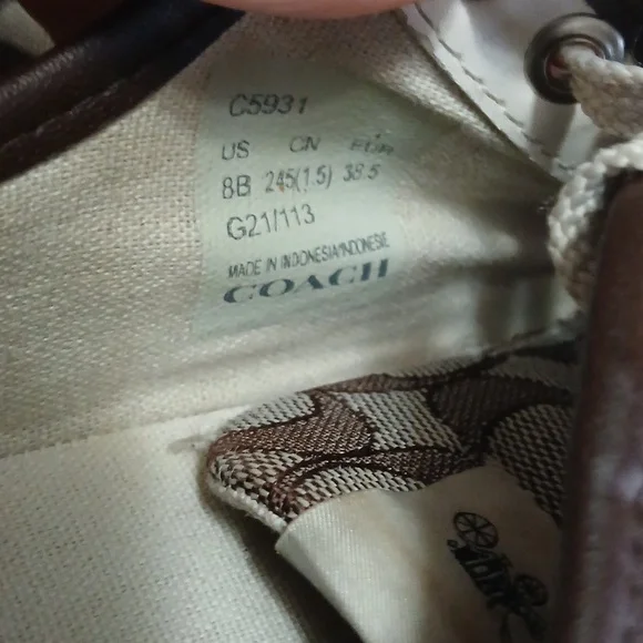 Signature Coach Sneakers, Sz.8B - Picture 8 of 10
